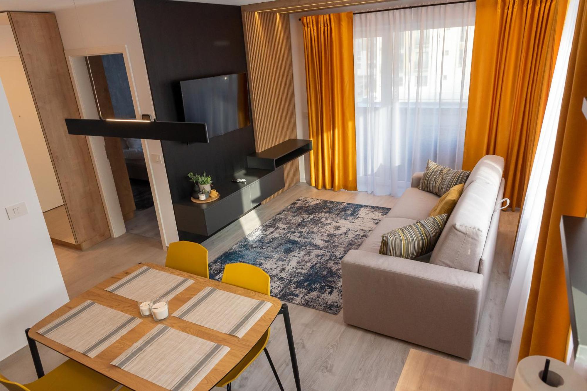 Apart B&V Braşov Exteriör bild